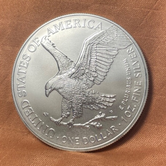 2023 American Eagle One OZ Silver Coin-West Point #205519591974 - Picture 2 of 6
